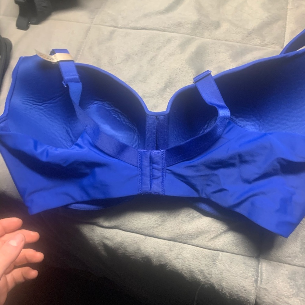 Bra - Picture 2 of 3
